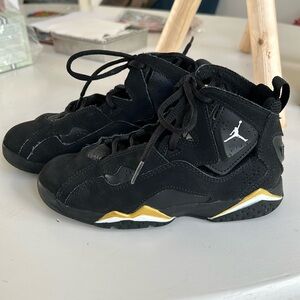 Kids size 13, Jordan tennis shoes, mint condition ￼